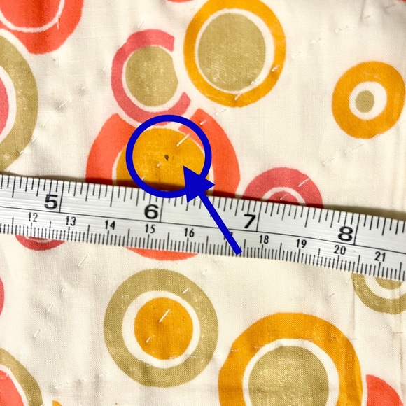 Beautiful Vintage Sunbonnet Sue Appliqued Floral Polka Dot Wall Hanging Quilt - Picture 11 of 16